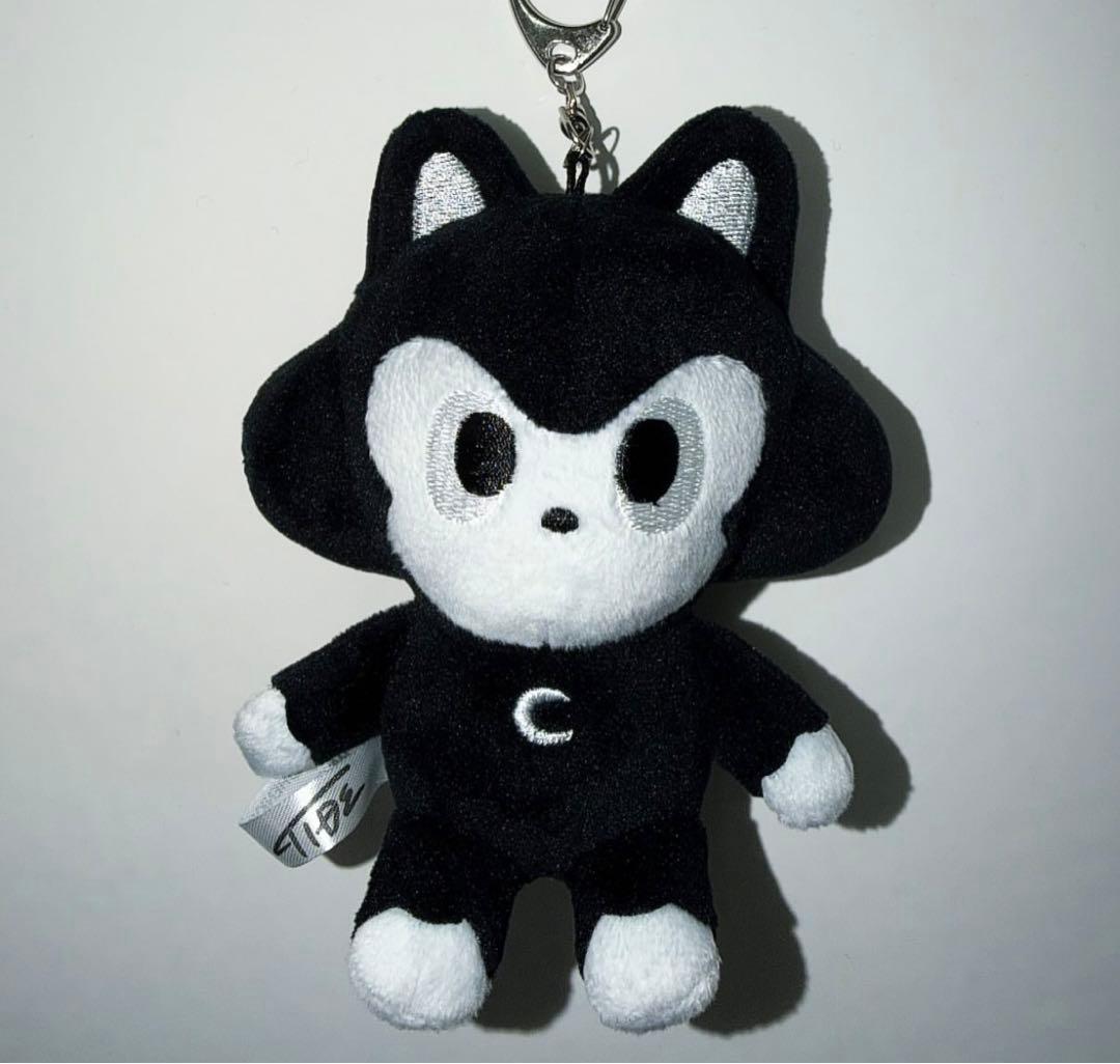 Fukase CAT keychain by TIDE イデタツヒロ - メルカリ
