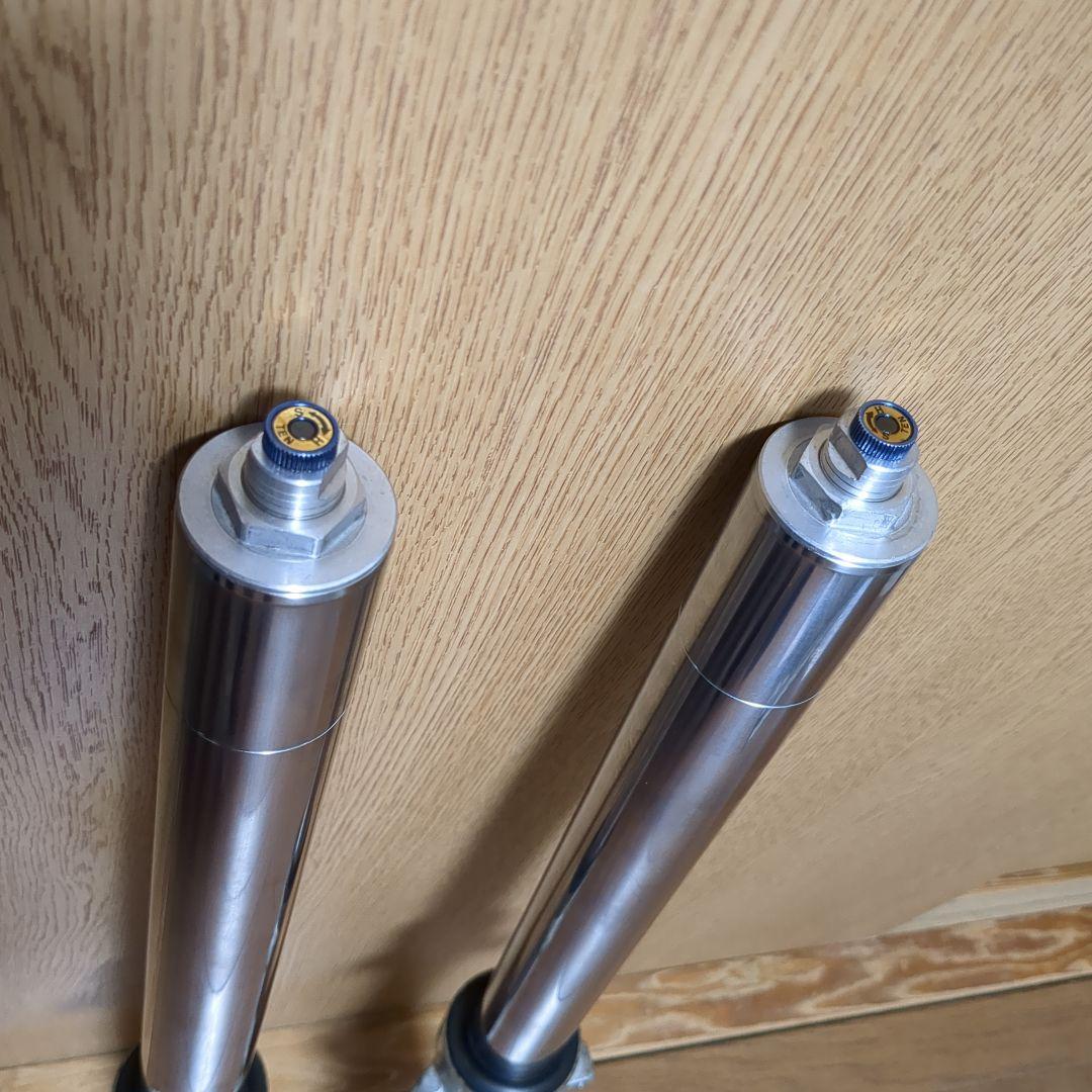 NSR250 MC28SP フロントフォーク - メルカリ