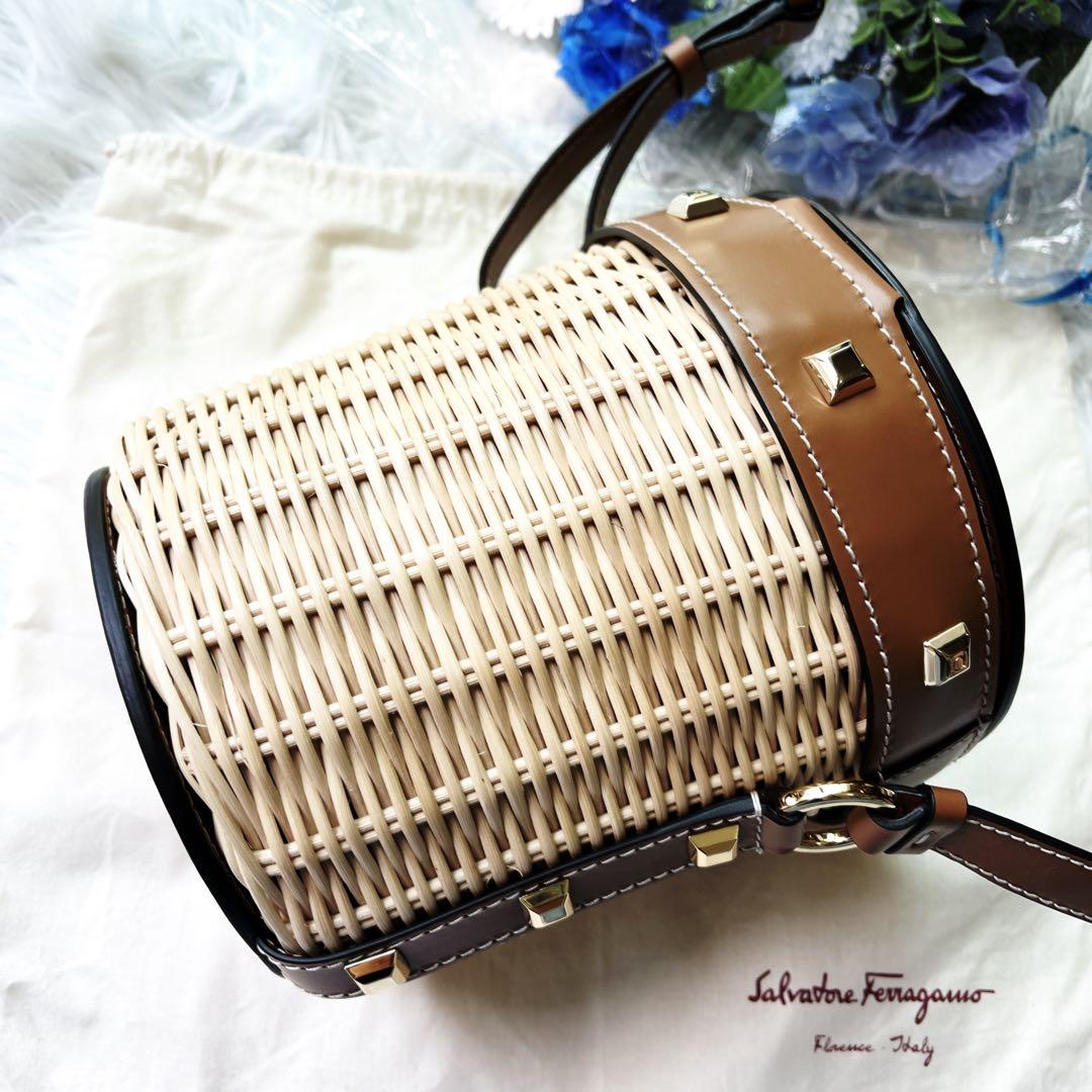 美品 サルバトーレフェラガモ かご バケツ バッグ ショルダー