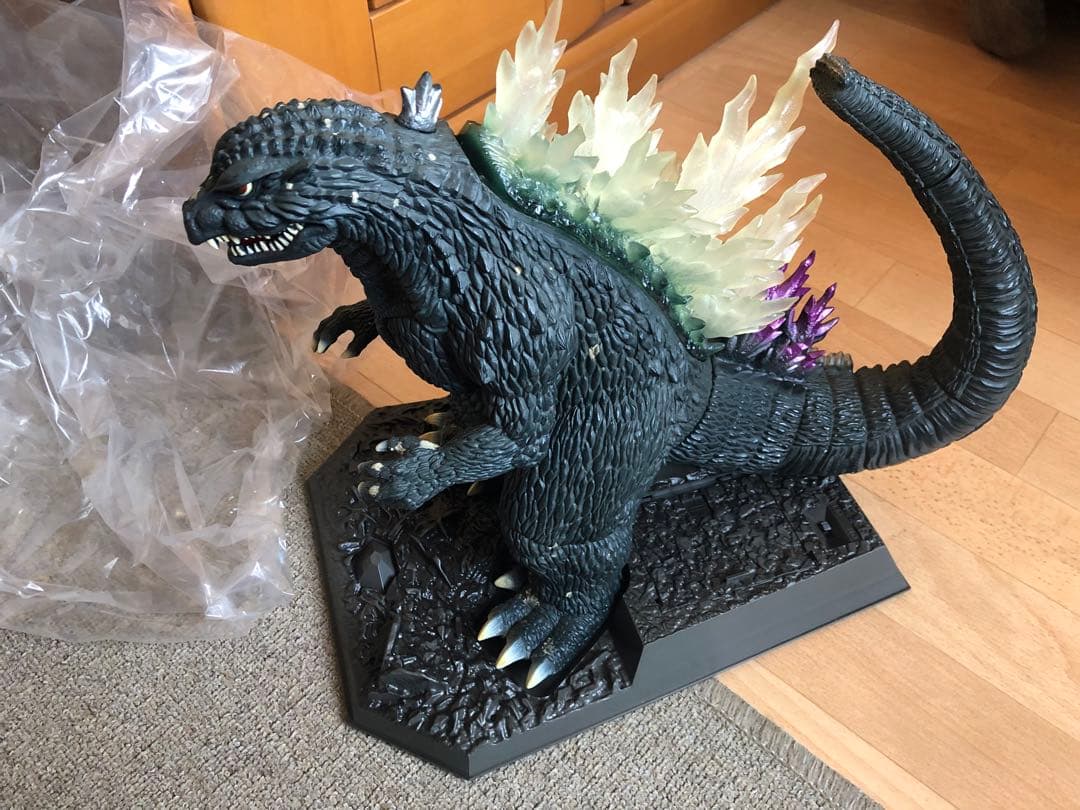 フィギュア超鳴動ゴジラ2000ミレニアム電動ディスプレイモデル - メルカリ