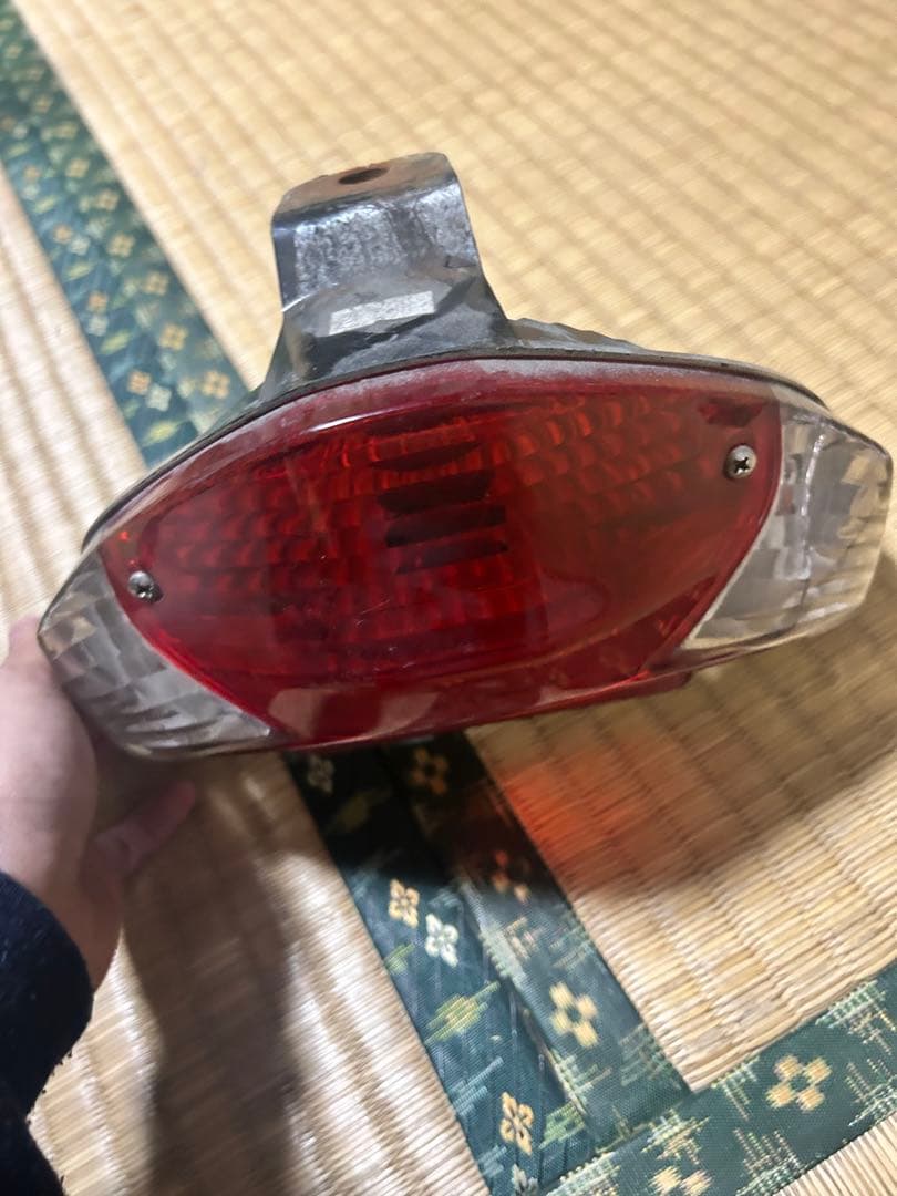 v125g 廃盤希少新品台湾テール(紅白テール)