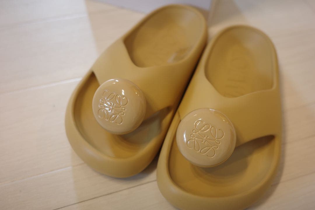 値下げ！LOEWE/ロエベ】アナグラム トングサンダル(36/23cm) - メルカリ