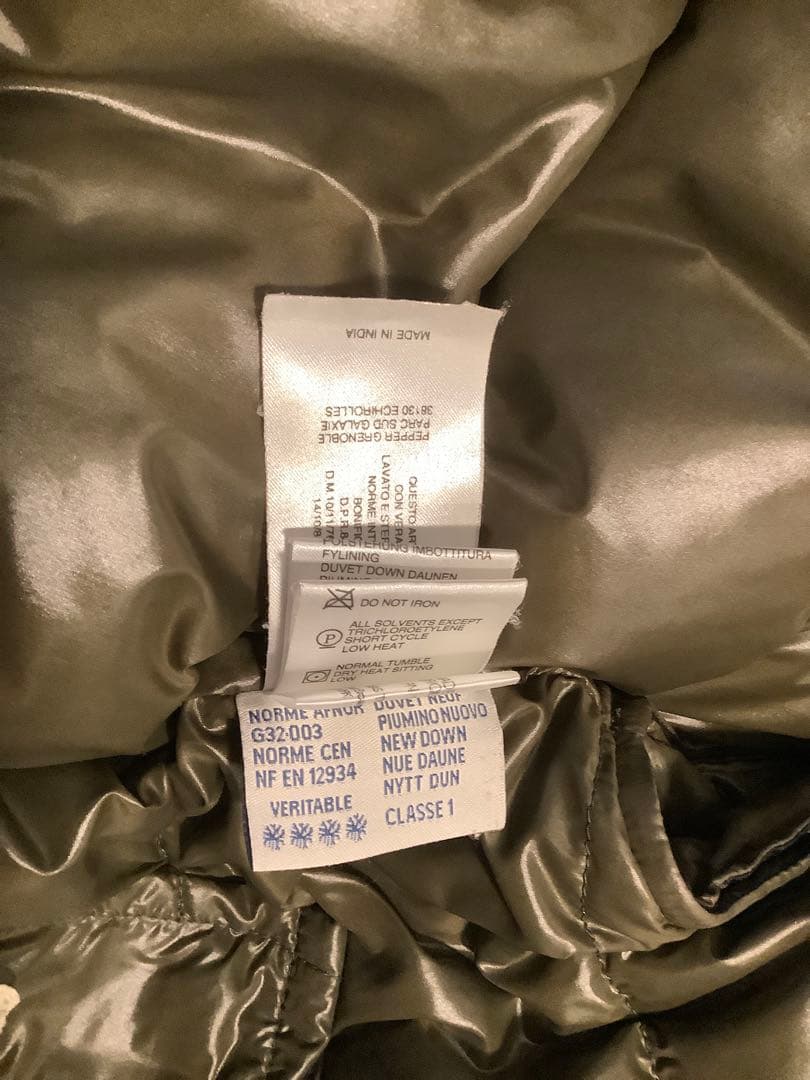 MONCLER エベレスト サイズ2 貴重なデカタグの名作 - メルカリ