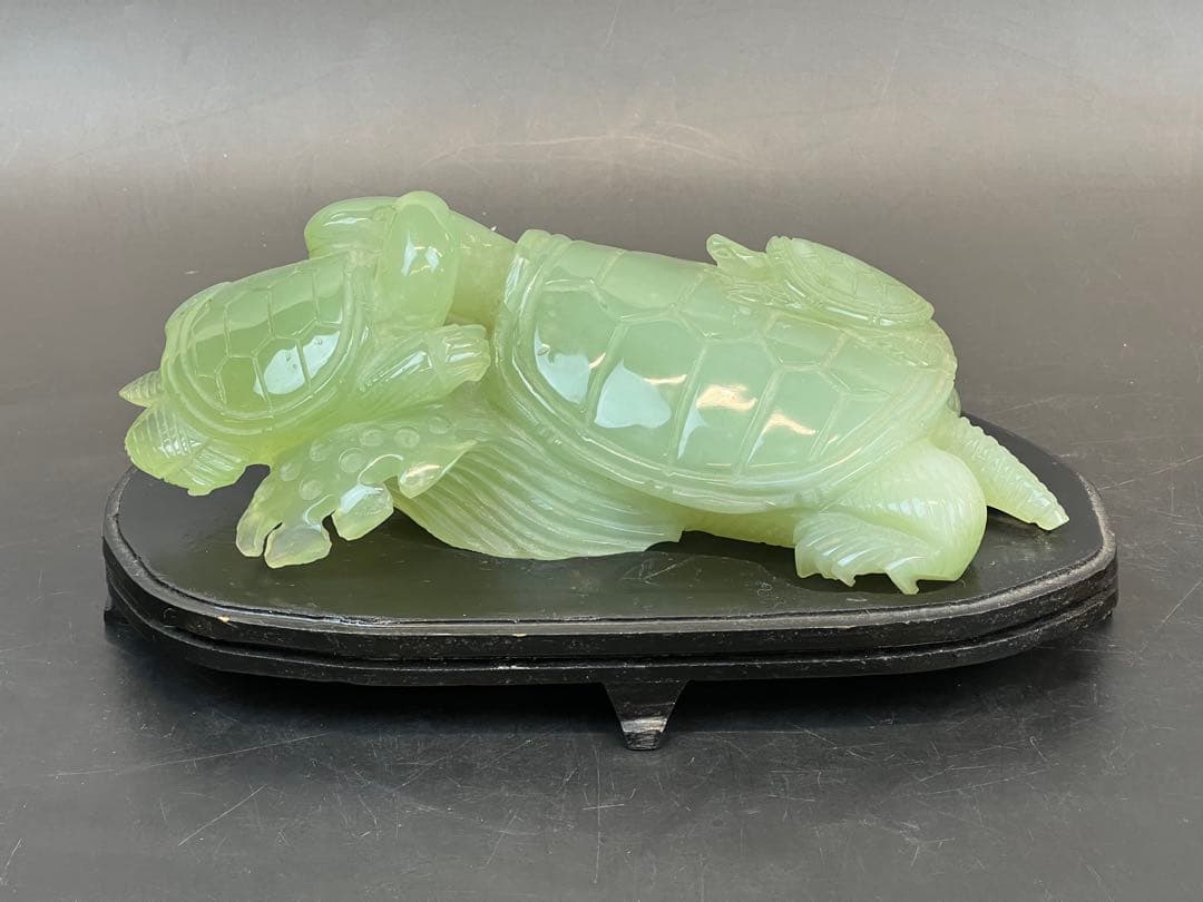 ［美品］翡翠亀　横19cm台付き　送料込み ミャンマー産天然翡翠彫刻 品＆ アクセサリー専門店 吉峰堂 kippodo