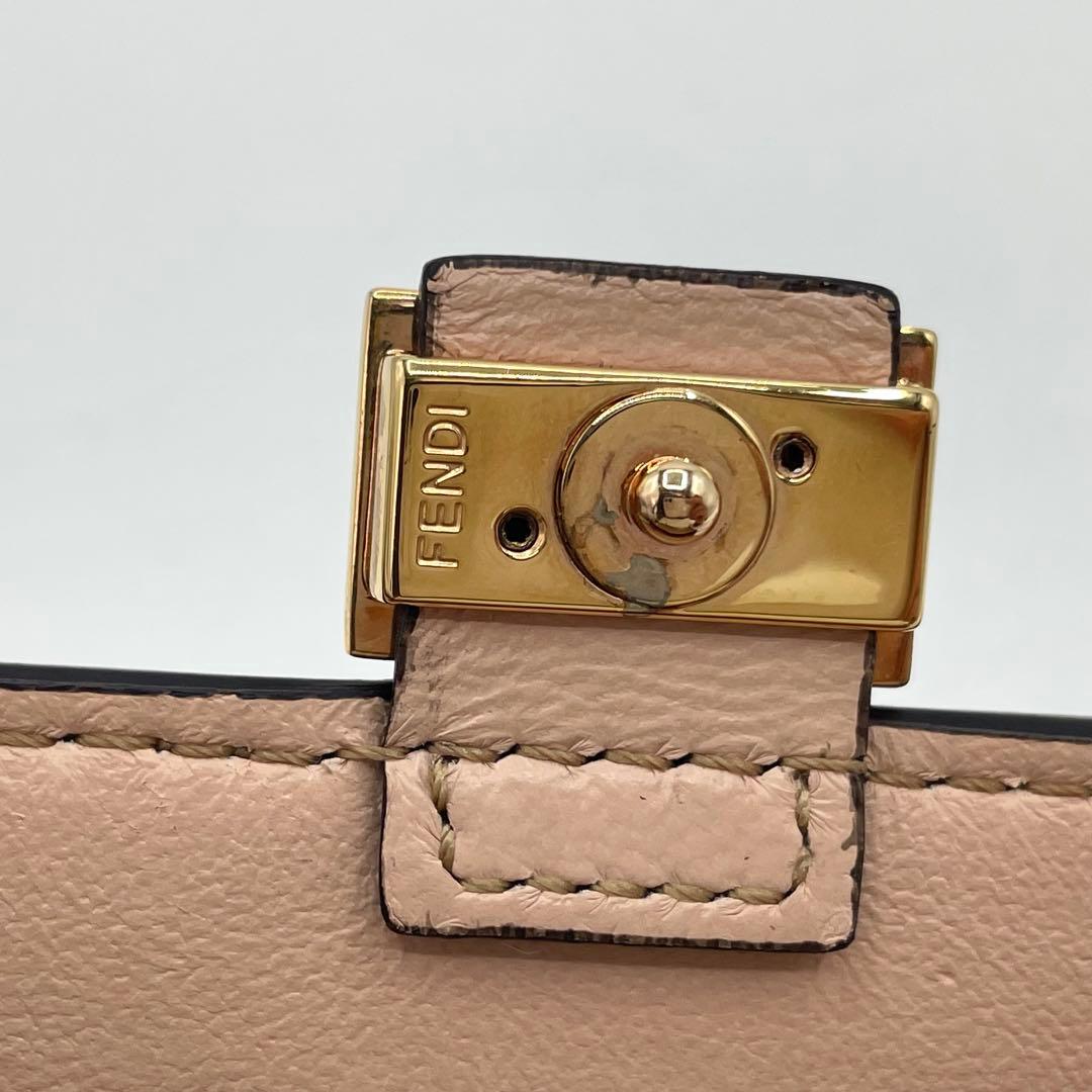 フェンディ マンマバケット チェーンショルダー マイクロ ミニ