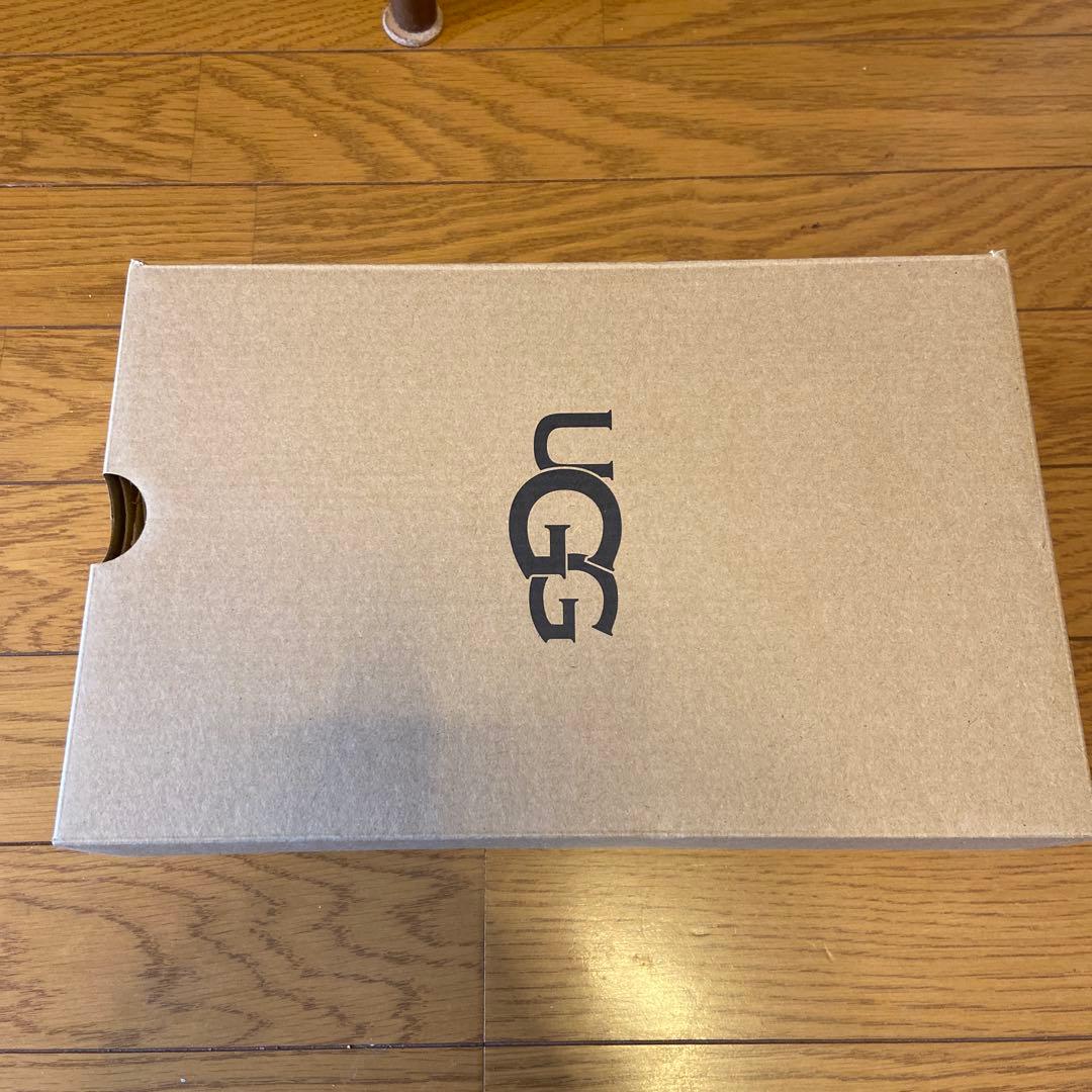 【新品】ugg サンダル レディース スリッパ ブラック　23.5cm