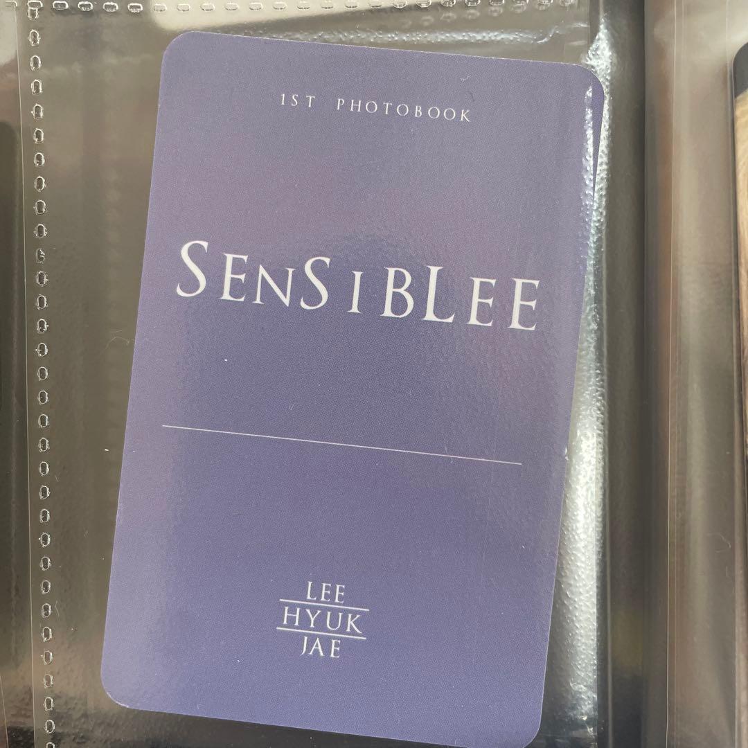 ウニョク　トレカ　sensiblee 中国限定版　写真集