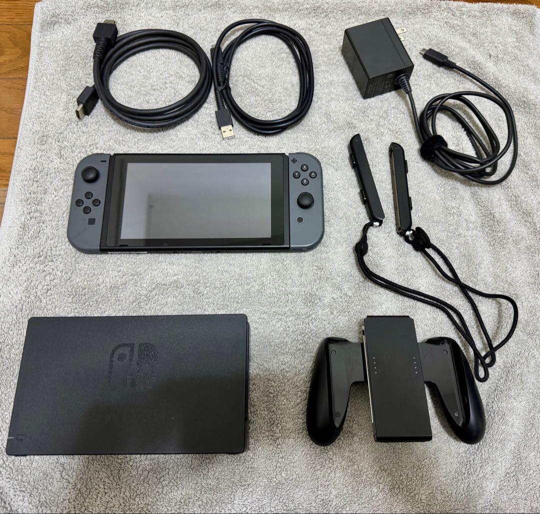 Nintendo Switch 本体 付属品あり Nintendo Switch すぐに遊べるセット 純正アダプタ・ドック付き