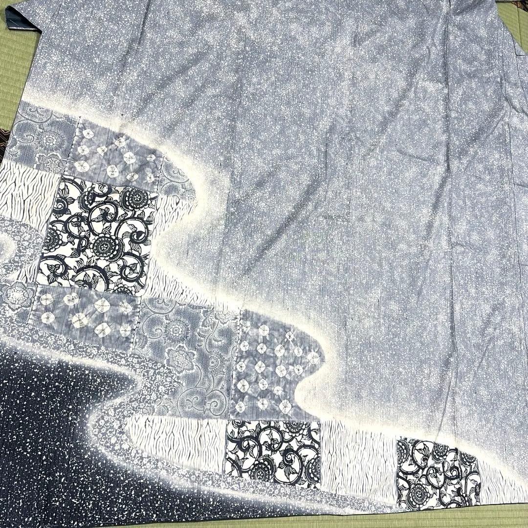 専用ページ　正絹　紬　付け下げ《流れ　花唐草》