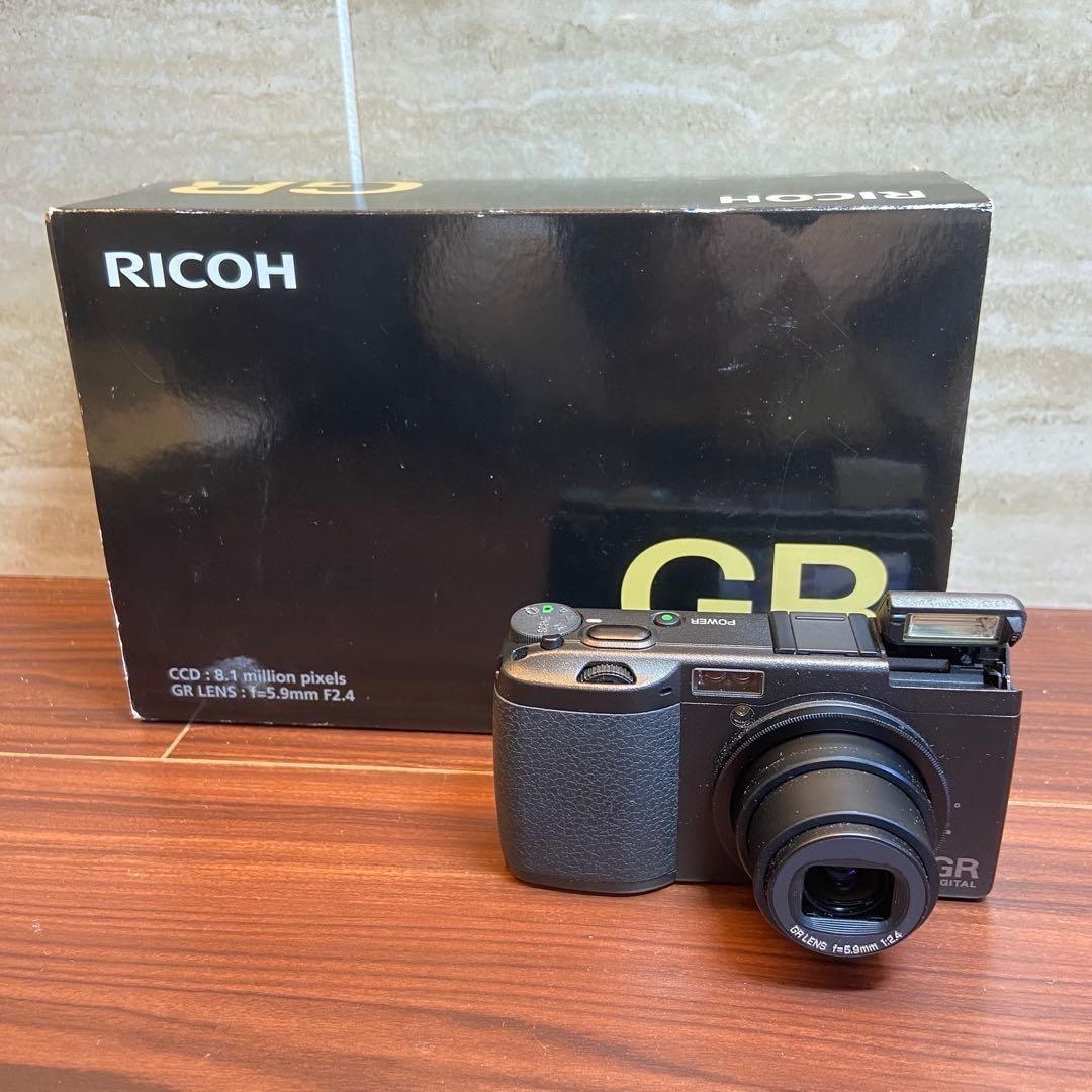 RICOH GR DIGITAL デジカメ ほぼ新品 4078 RICOH GR DIGITAL デジカメ ほぼ新品 4078 RICOH GR DIGITAL デジカメ