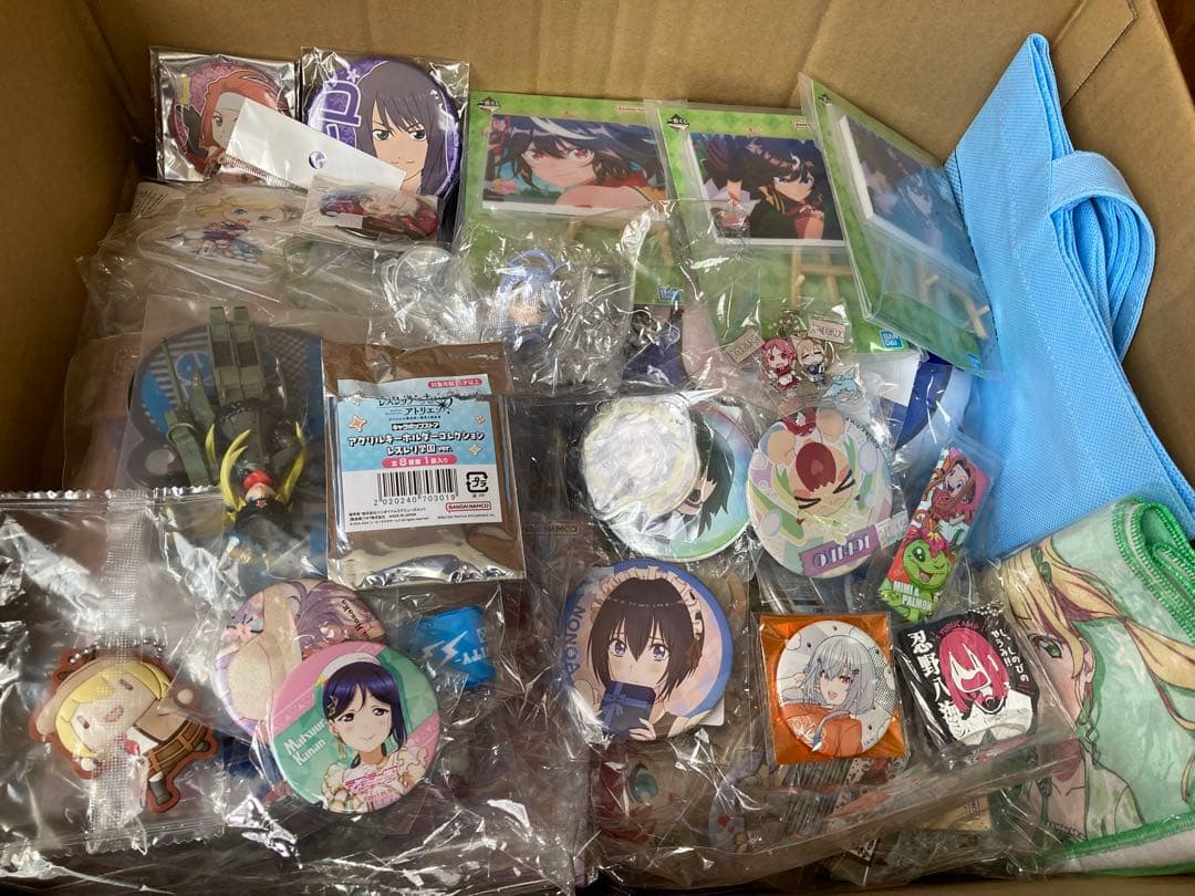 美少女系　漫画・アニメ雑貨　まとめ売り　110サイズ