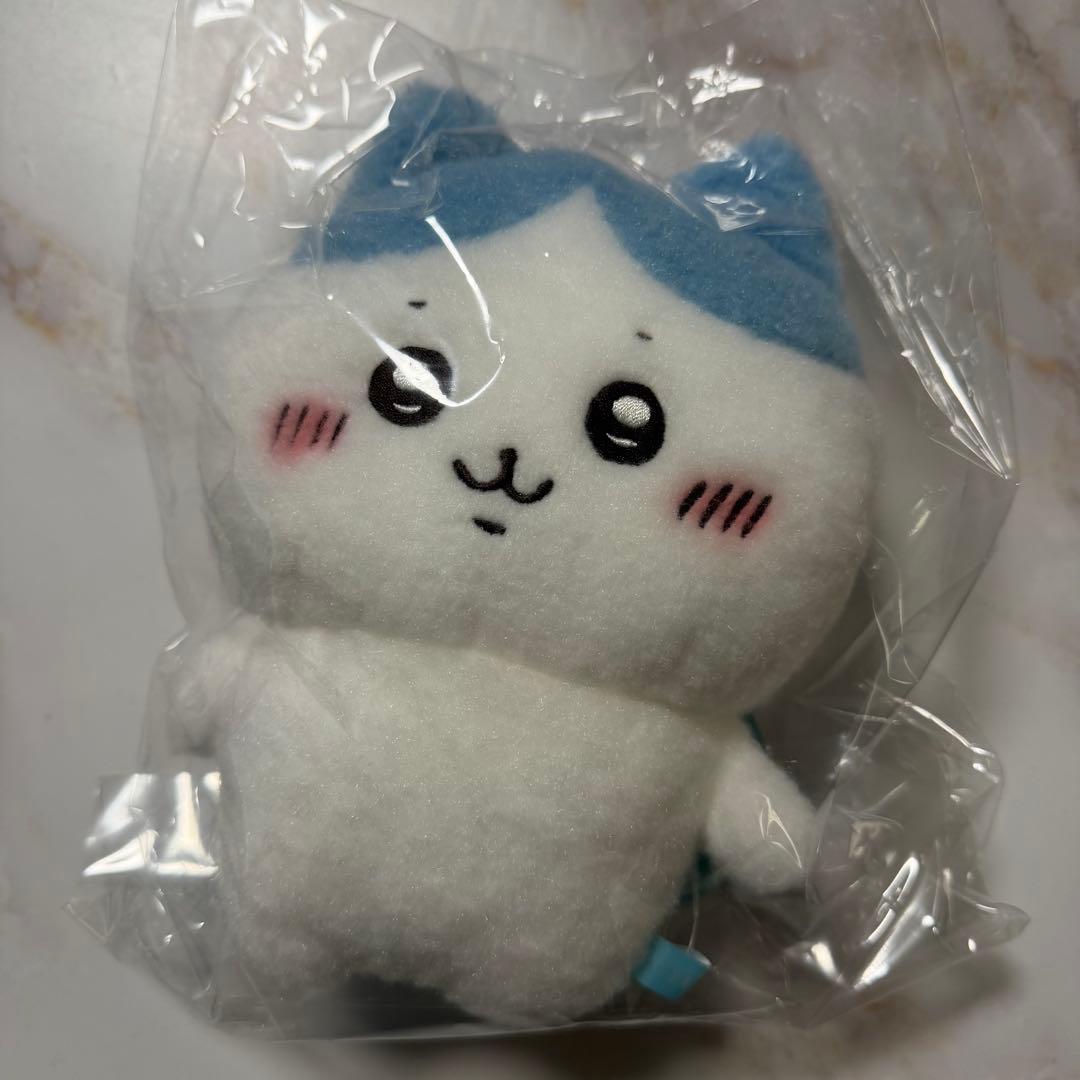 ちいかわ ほわほわぬいぐるみ S立ちポーズ ハチワレ - メルカリ