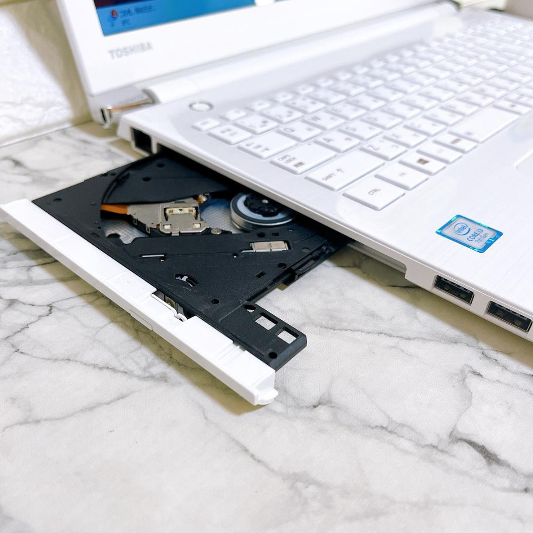 美品✨Windows11✨新品爆速SSD薄型ノートパソコン白✨カメラ・オフィス