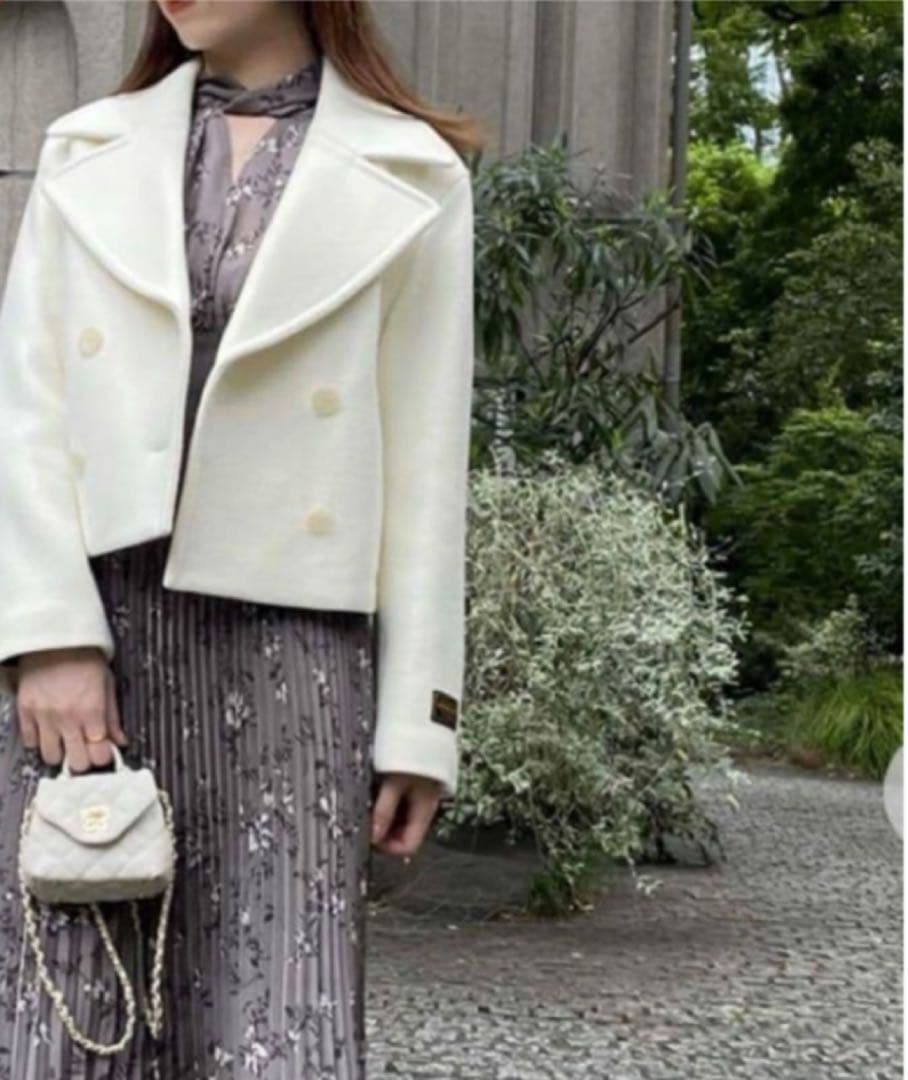 SNIDEL★スナイデル★ウールショートPコート★ホワイト ★ピーコート白 SNIDEL（スナイデル）の「ウールショートPコート（その他アウター