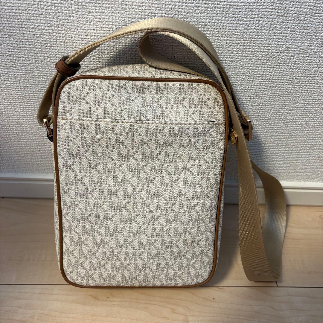 MICHAEL KORS MKロゴ ショルダーバッグ ホワイト ベージュ系 - メルカリ