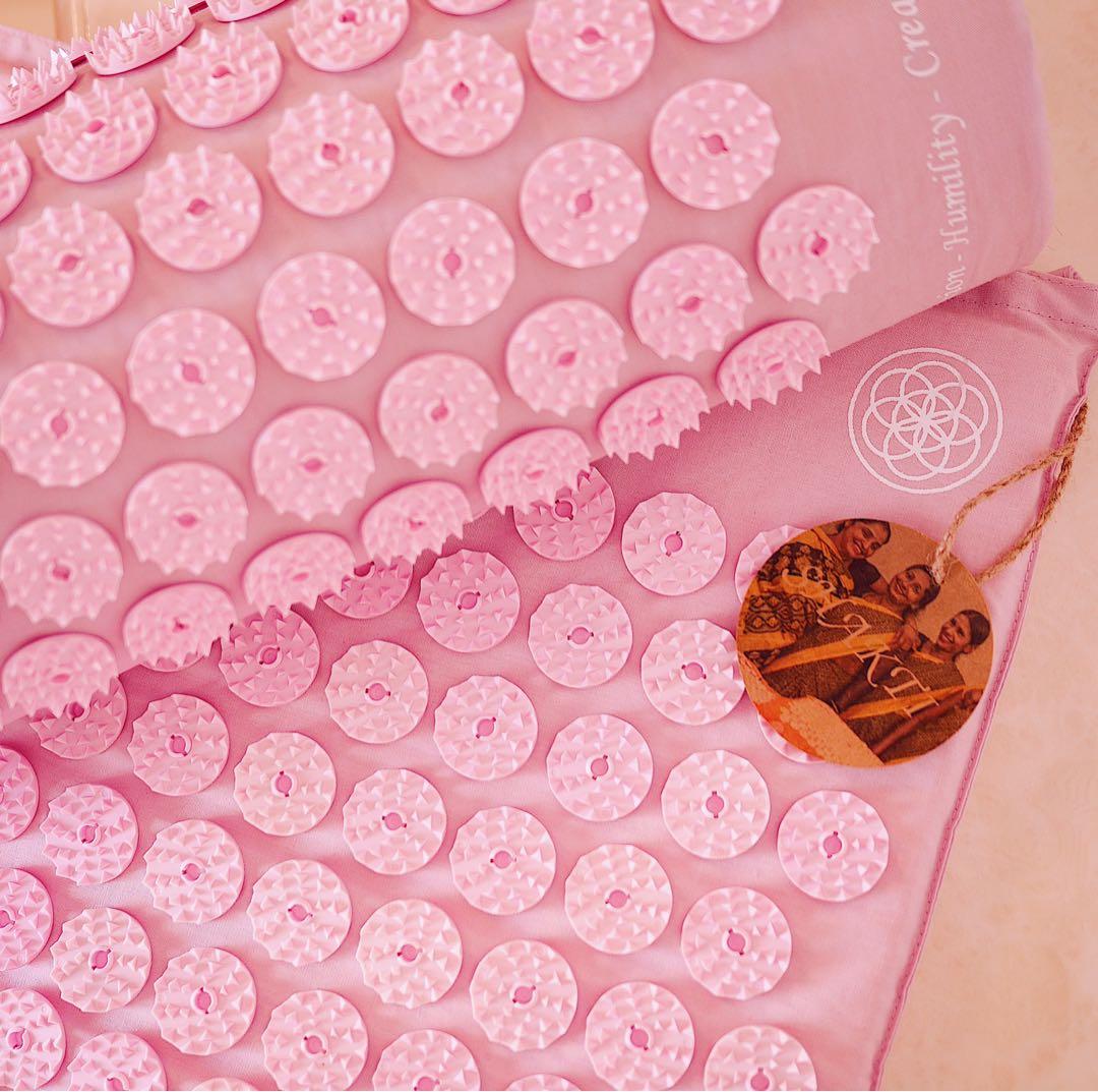 正規品♡SHAKTI シャクティマット＆ピロー　セット　オリジナル ピンク　ヨガ 楽天市場】指圧マット ヨガシャクティマットリラクゼーション 3点