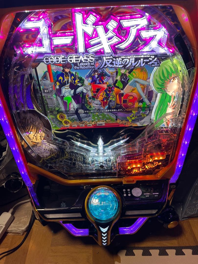 Pコードギアス 反逆のルルーシュ3V 前面オート回転付き Pコードギアス反逆のルルーシュRebellion to Re;surrection（パチンコ