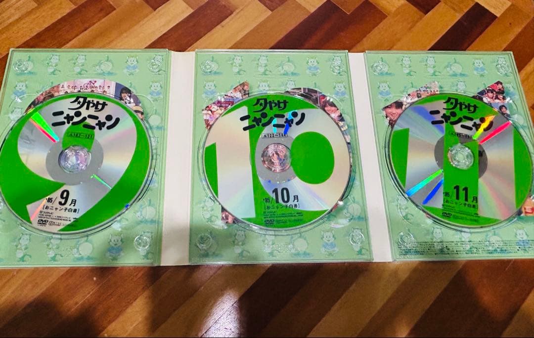 夕やけニャンニャン DVD No.102〜157 - メルカリ