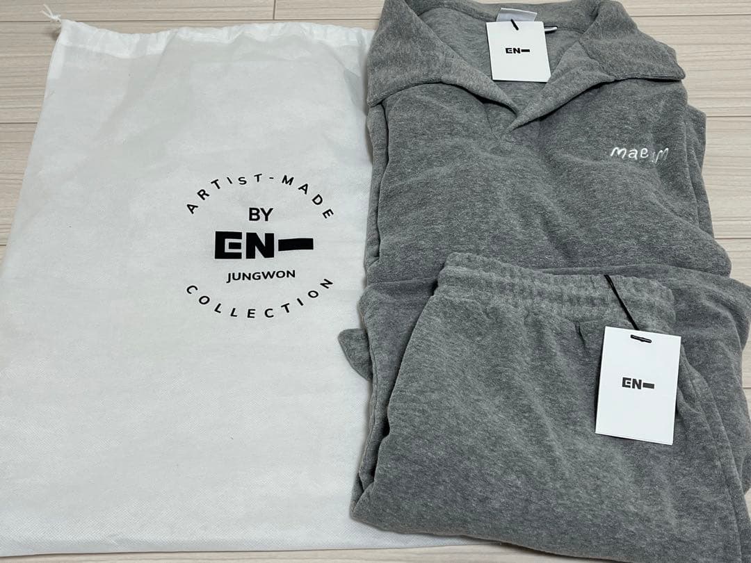 ENHYPEN アーティストメイド ジョンウォン Artist-Made Collection by EN- Making of Log : JUNGWON - YouTube