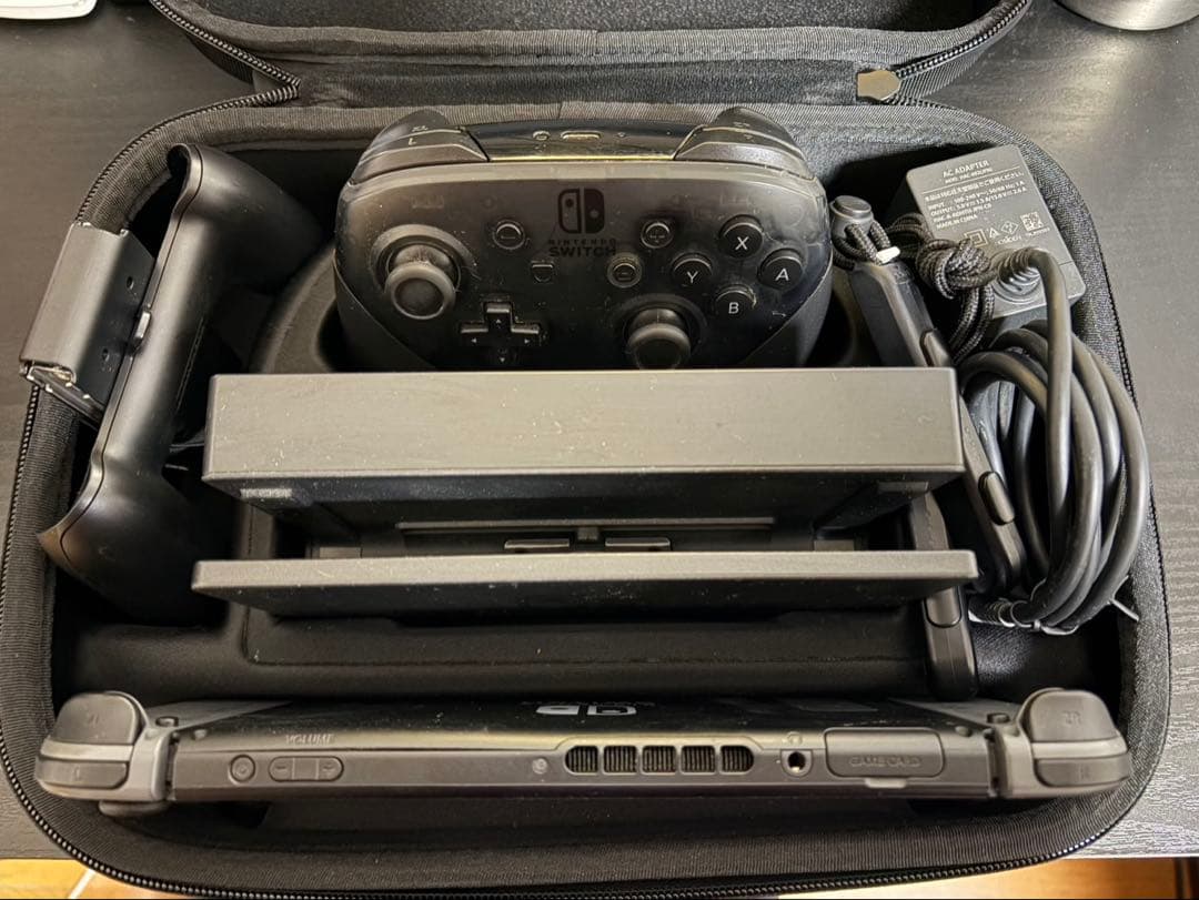 Nintendo Switch グレー 本体 + プロコントローラー Amazon.co.jp: 【任天堂純正品】Nintendo Switch Proコントローラー