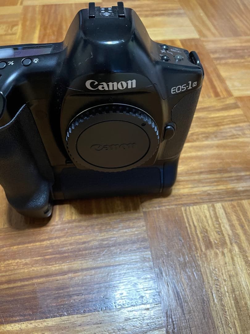フィルムカメラ Canon EOS-1NHS Canon EOS-1N Camera Review • scott locklear