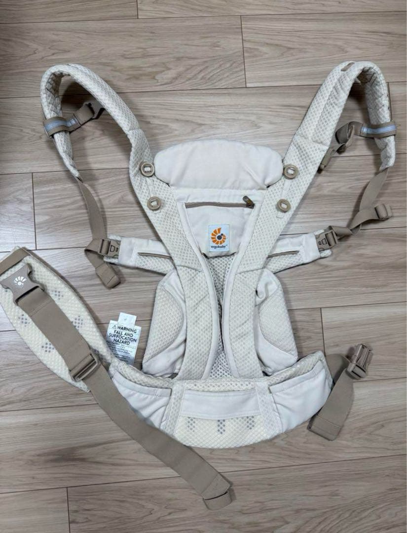 エルゴ　オムニブリーズ　ナチュラルベージュ　抱っこ紐 OMNI Breeze / ナチュラルベージュ | エルゴベビー オンラインストア