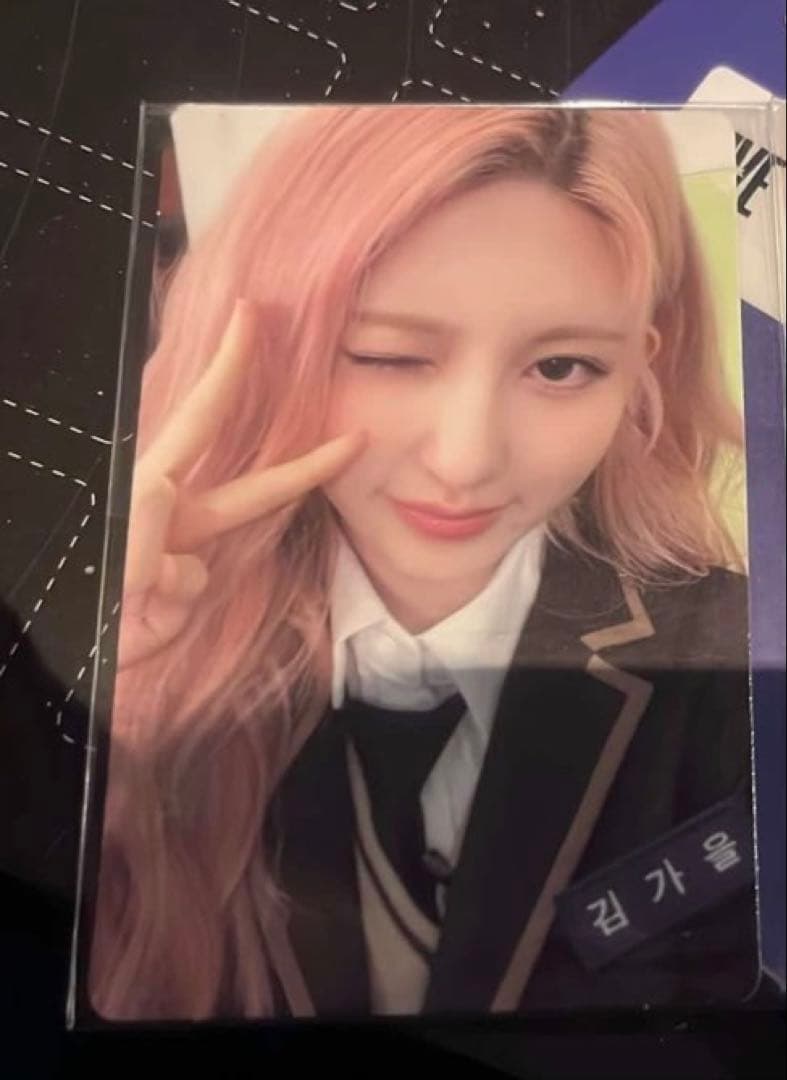 IVE GAEUL ガウル blackhole サノク トレカ - メルカリ