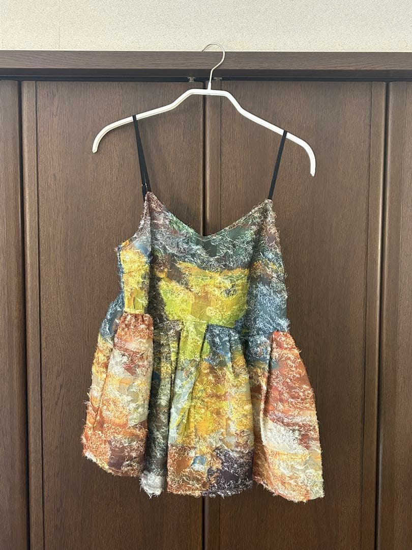 AMERI新品MEDI RACHEL FLUFFY ART CAMISOLE - メルカリ