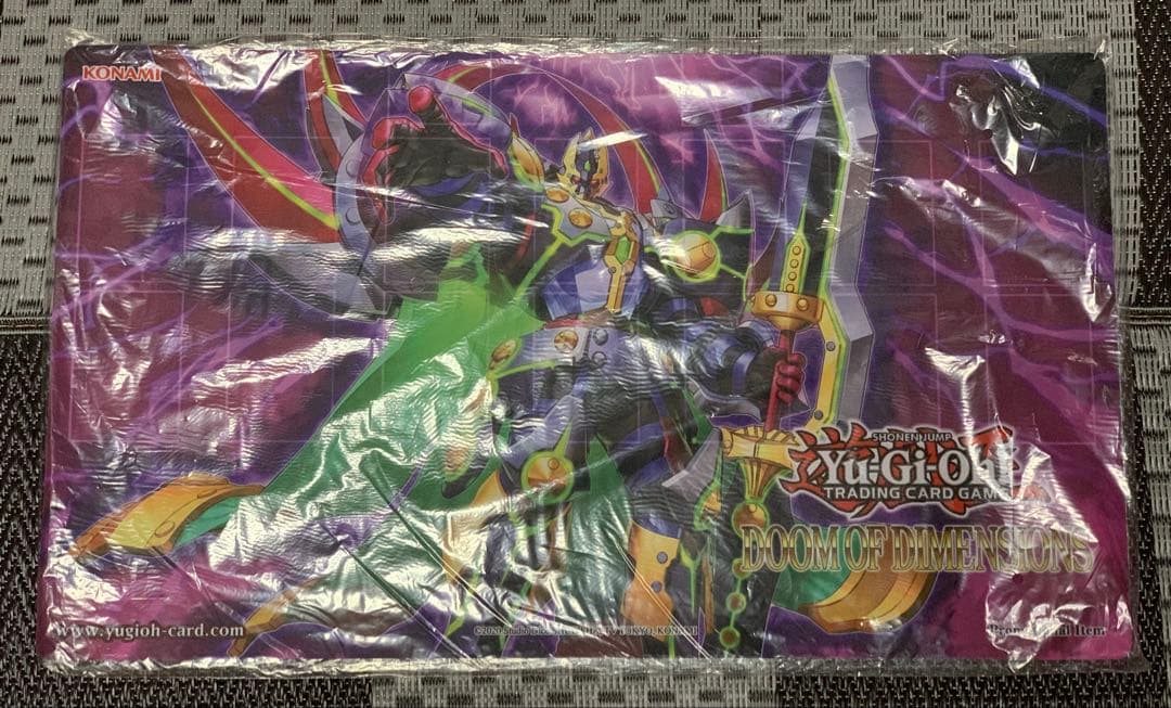 遊戯王　DDDD偉次元王アーククライシス　プレイマット　フィールドセンターカード 海外限定 DDDD偉次元王アーク・クライシス プレイマット 遊戯王 - メルカリ