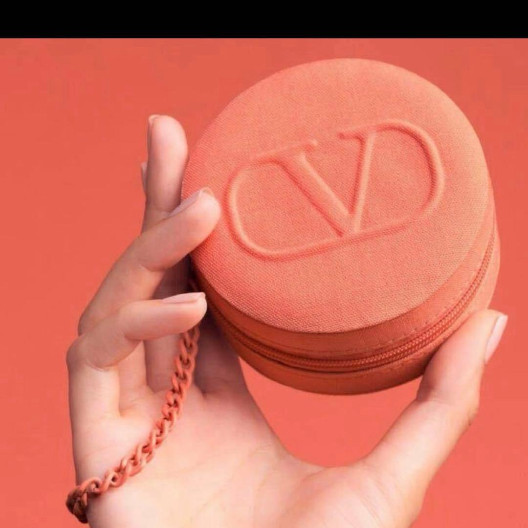 VALENTINO まとめ売り 香水 チーク ファンデーション ブローチ ポーチ
