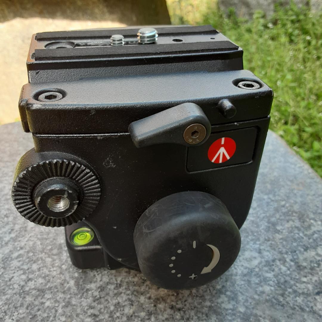 Manfrotto 501 ビデオ雲台 ②