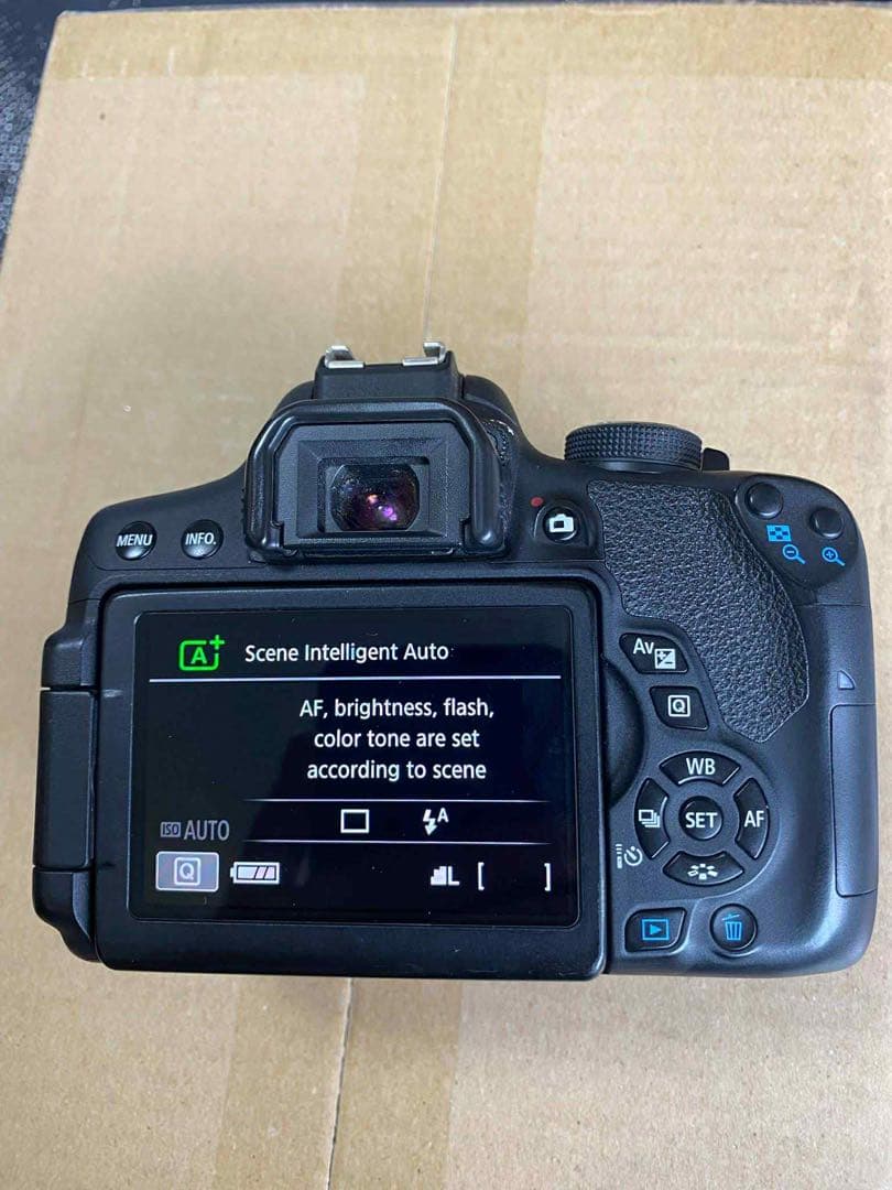 Canon EOS Kiss X7i デジタル一眼レフ CANON EOS Kiss X7i ダブルズームキット 価格比較 - 価格.com