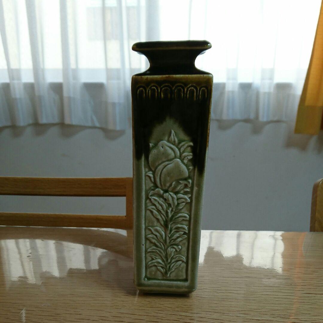 稲葉春正 作品 鷹の絵 木製フレーム付き 55センチ✖️65センチ