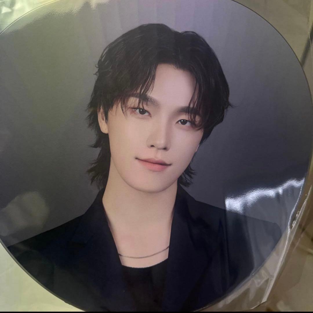 SEVENTEEN NEW_ DINO セブチ セブンティーン うちわ ディノ - メルカリ