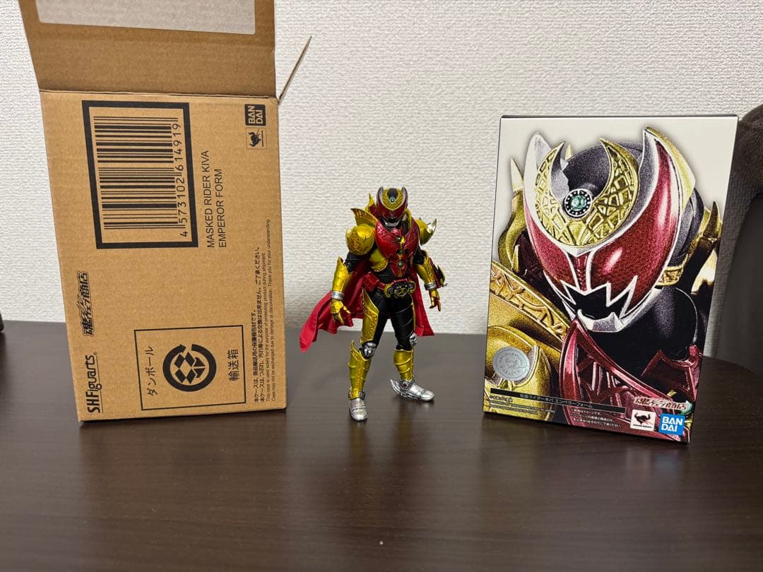 【真骨彫製法】仮面ライダーキバ　エンペラーフォーム 抽選販売】S.H.Figuarts（真骨彫製法） 仮面ライダーキバ エンペラー