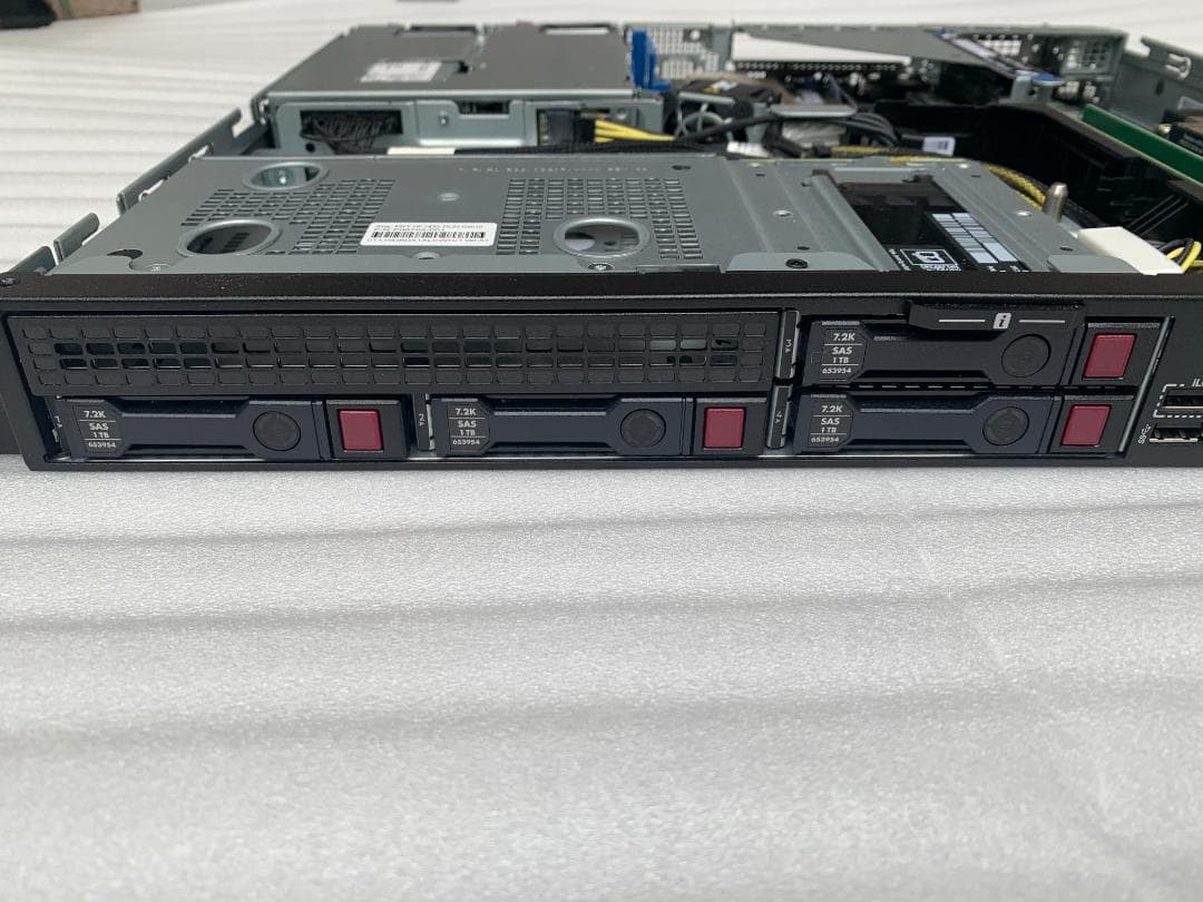 サーバー HP ProLiant DL20 Gen10 3.5GHz 32GB 4TB
