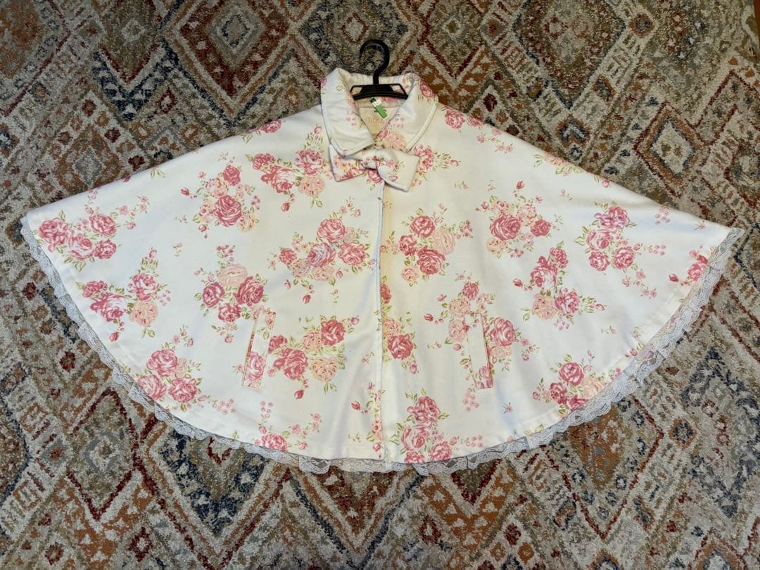 フラワー柄リボン付きポンチョ