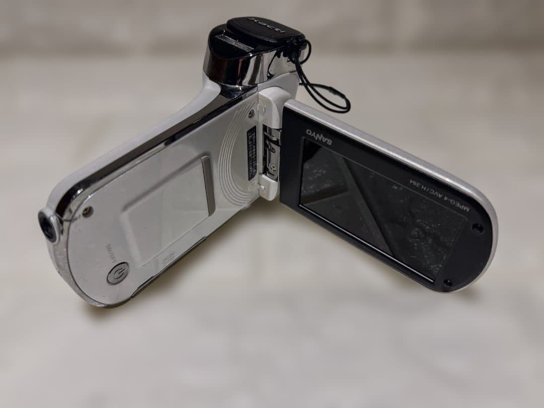 SANYO Xacti DMX-CG100 ビデオカメラ - メルカリ