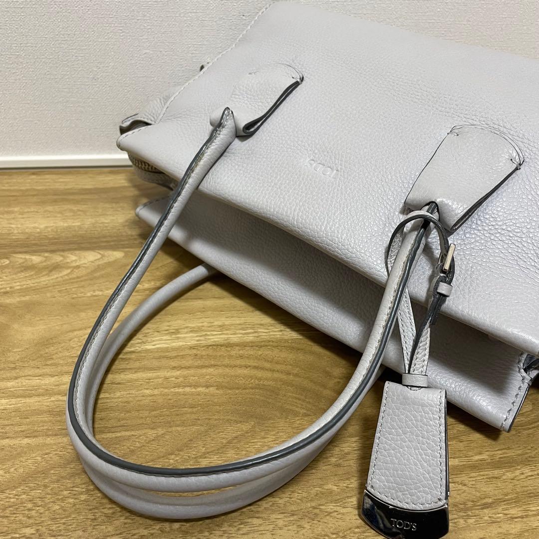 《美品》TOD’S （トッズ）レザー ハンドバッグ ライトグレー