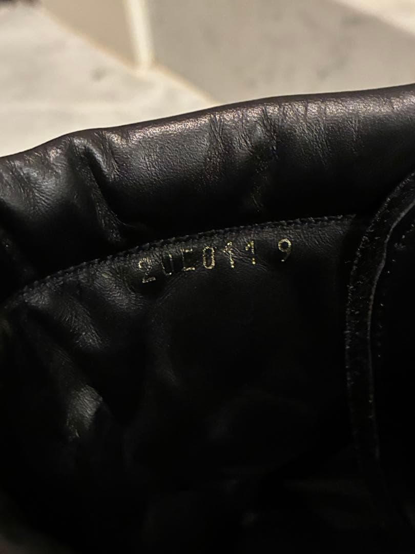 美品】PRADA ブラッシュド コンバット ブーツ 2UE011 サイズ9 - メルカリ