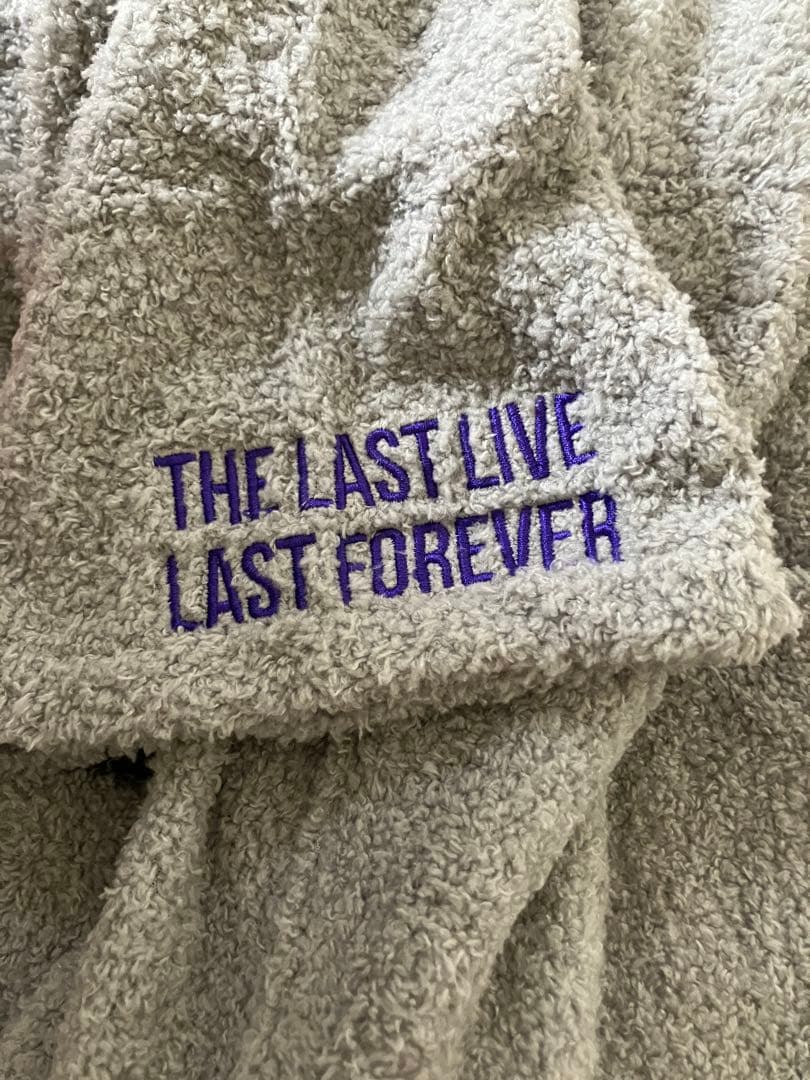 男闘呼組 タオル生地 上下セット ふわもこポンチョパーカー - メルカリ