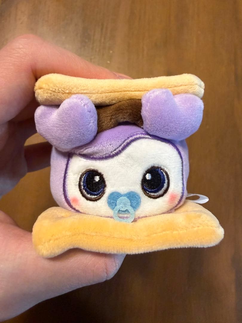 TWICE サブリー スモア風 バックチャーム サナ - メルカリ