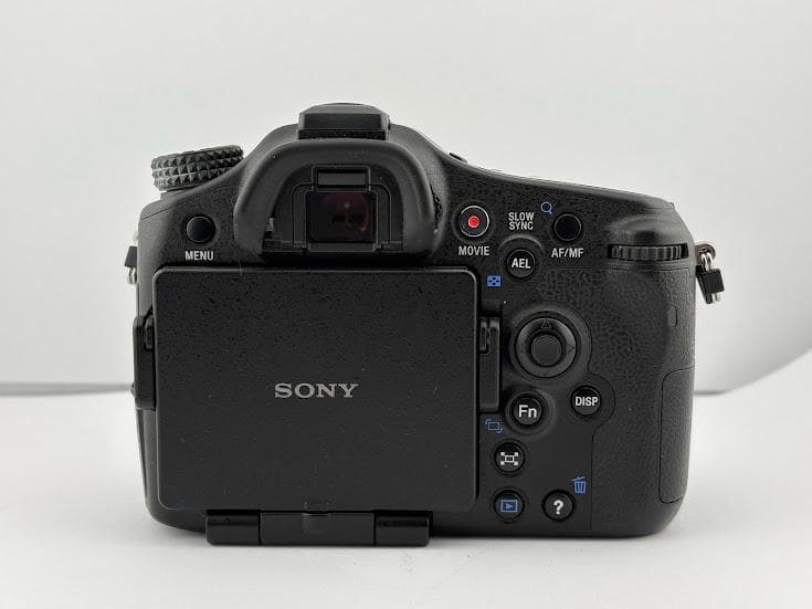 ☆極上美品☆ソニー SONY α77 SLT-A77V『ショット数15,015』 - メルカリ