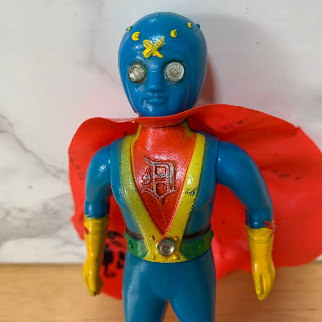 希少品】ダイヤモンドアイ ソフビ／全長(約)14cm - メルカリ