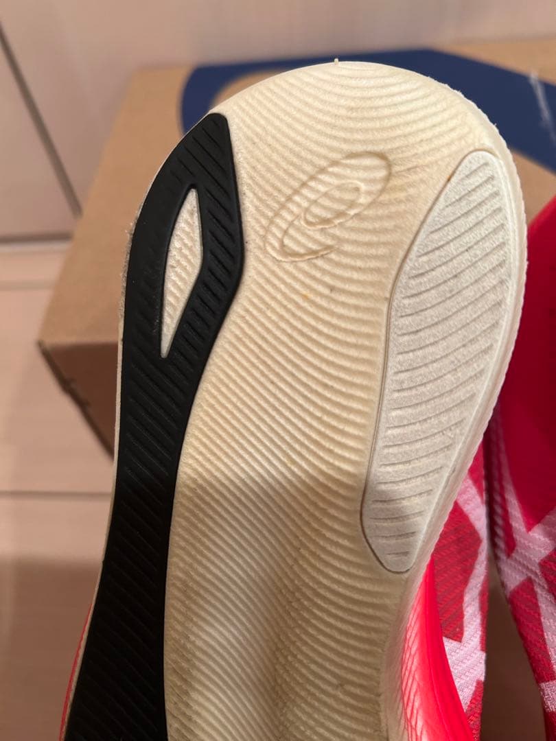 く*め様 ASICS メタスピード　エッジプラス　レッド　25.5cm