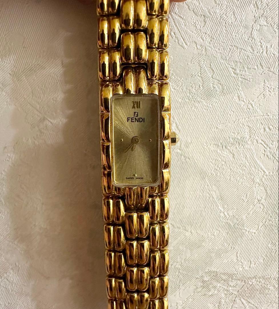 FENDI ゴールド ブレスレット時計 フェンディ FENDI クォーツ 670L 腕時計 ゴールド P14698 – NUIR VINTAGE