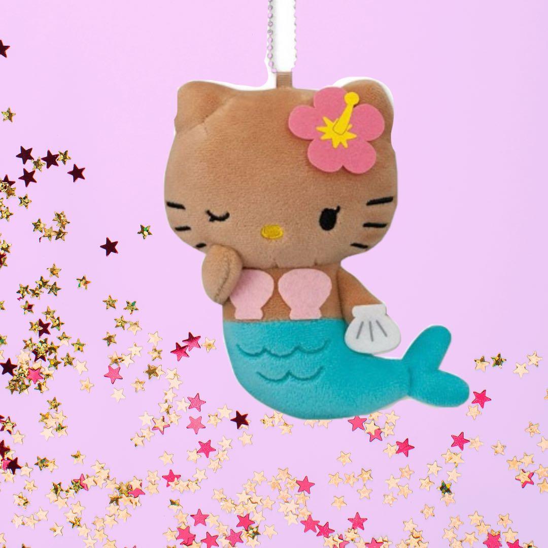 アベイル ハローキティ50周年日焼けキティマスコットチャーム - メルカリ