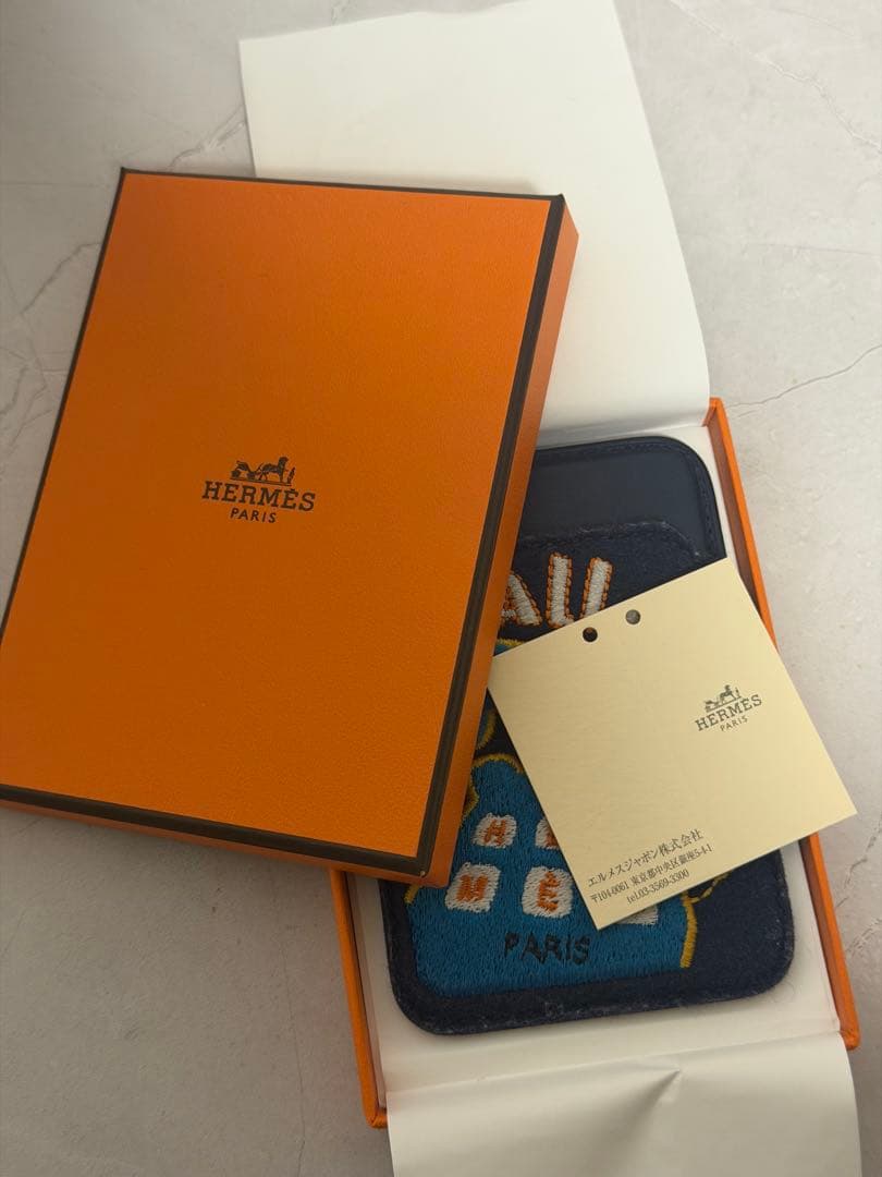 HERMESカードケース 《MagSafe》 エマン “アロ！”