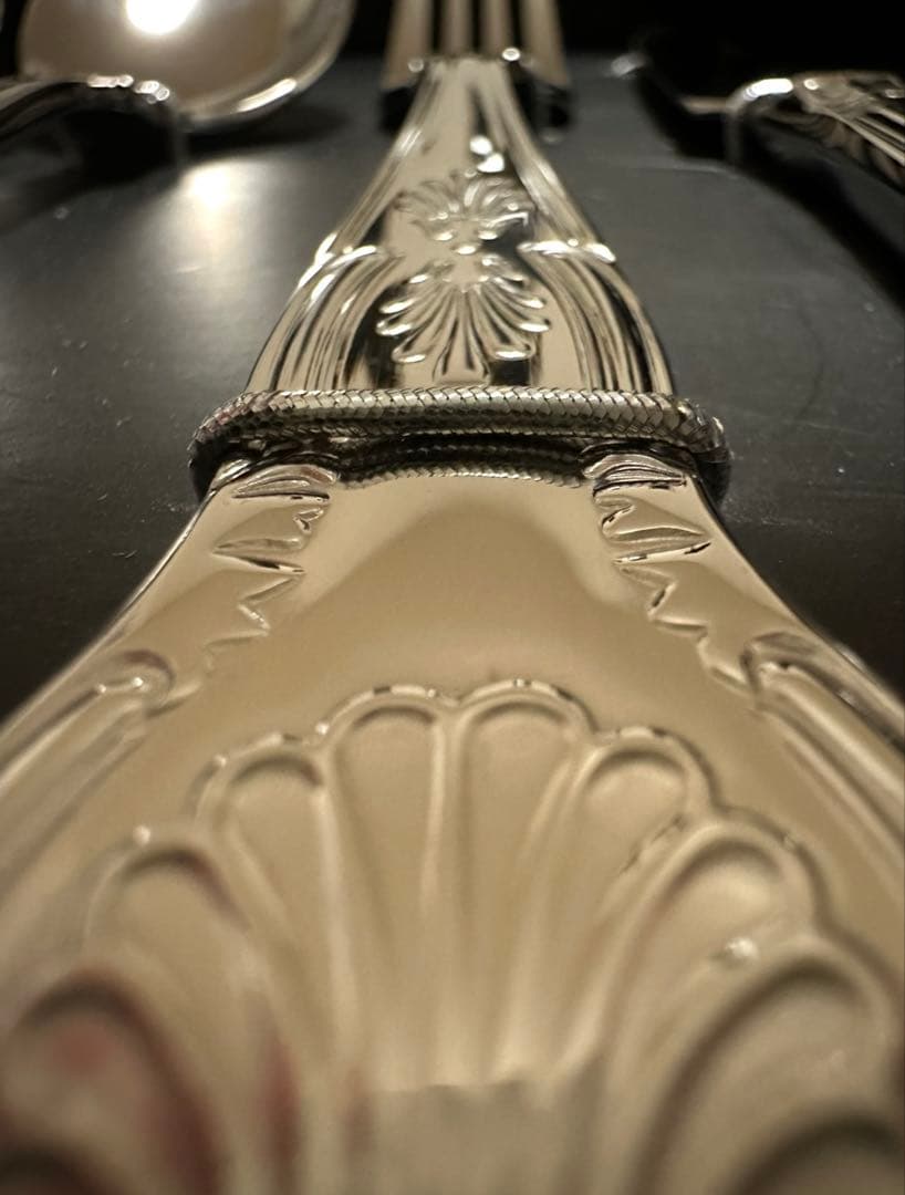 k*a様 値下げ中 英国王室御用達 未使用カトラリーセット アーサー