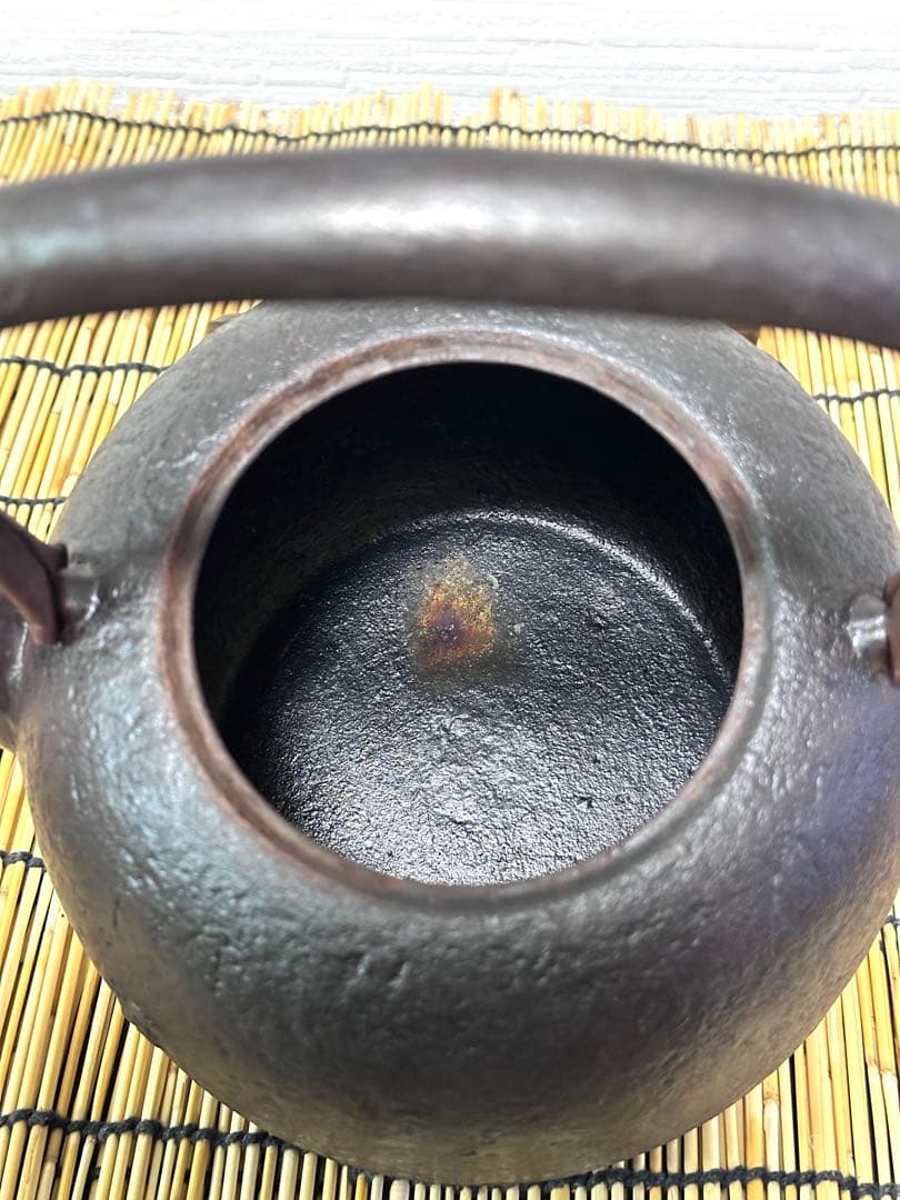 美品 南部成龍堂鋳造所 斎峰 及川 光正造 15型 双馬文様 南部鉄瓶